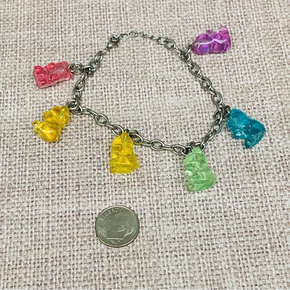 Silver Acrylic Gummy Bear Bracelet‎